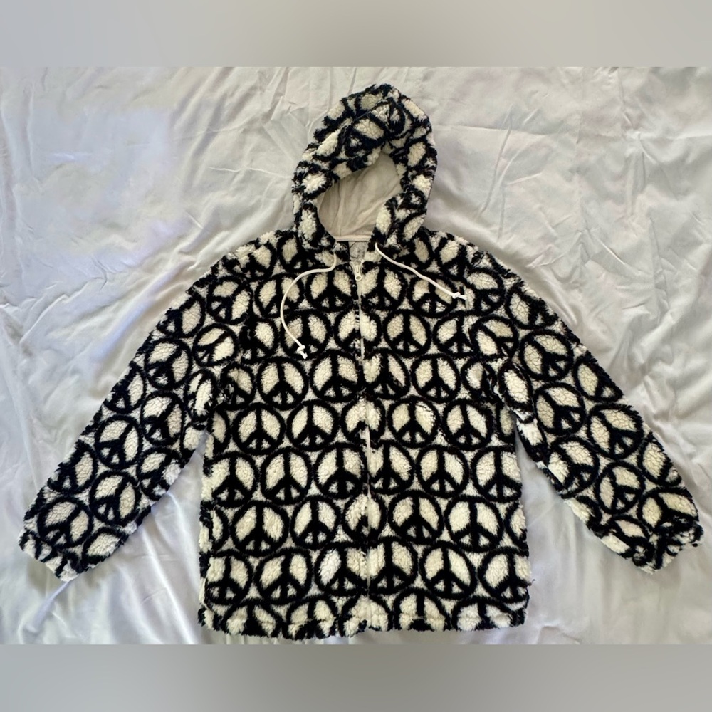 NWT PacSun Sherpa Hoodie Black Ivory Peace Sign Cozy Fleece XS